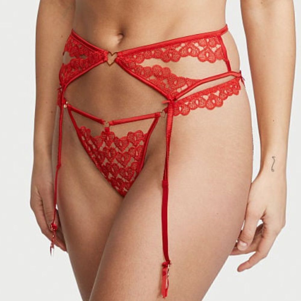 Victorias Secret Dream Angels Sweetheart garter belt lipstick